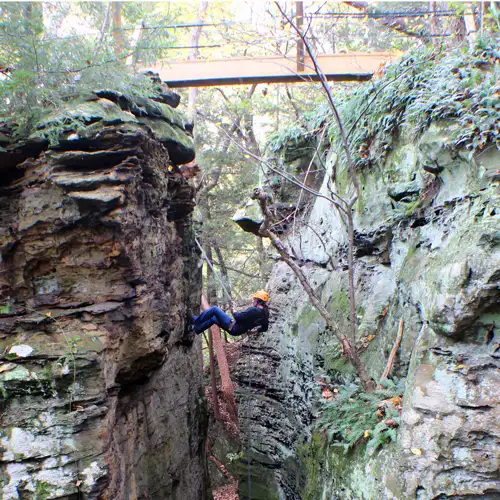 rappel_canyon_autumn rappelling in hocking hills ohio at high rock adventures
